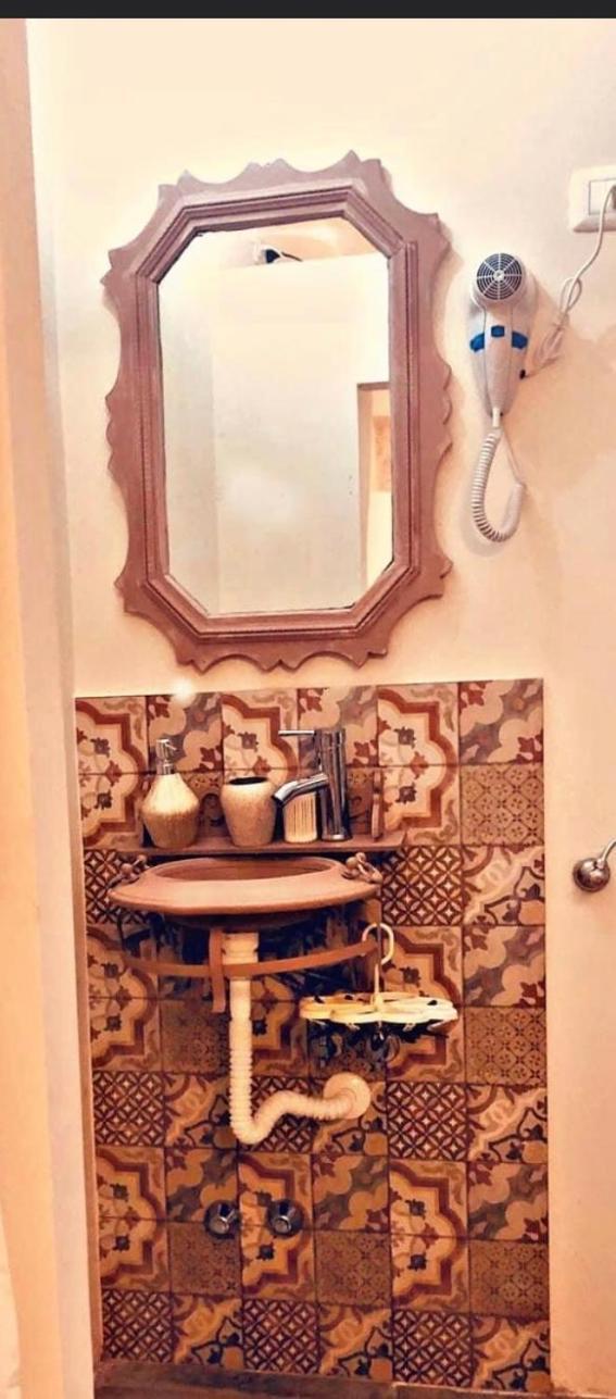 فندق Gioia Chic & Economy جويا تورو المظهر الخارجي الصورة